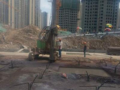 湖南金石基礎(chǔ)工程有限公司,旋挖樁施工,預(yù)應(yīng)力管樁施工,人工挖孔樁施工,沖孔樁施工,長螺旋灌注樁施工,基坑支護(hù)工程施工,錨桿錨索施工,冠梁、腰梁施工,地基強(qiáng)夯處理工程,廠房及道路地基強(qiáng)夯處理工程,高速公路地基強(qiáng)夯加固處理,物流園港口地坪地基強(qiáng)夯工程,各種綜合市場（3—6房）房屋建筑地基基礎(chǔ)處理,鐵路（含高鐵）路基加固工程,機(jī)場跑道地基加固處理工程