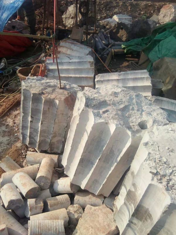 湖南金石基礎(chǔ)工程有限公司,旋挖樁施工,預(yù)應(yīng)力管樁施工,人工挖孔樁施工,沖孔樁施工,長螺旋灌注樁施工,基坑支護(hù)工程施工,錨桿錨索施工,冠梁、腰梁施工,地基強(qiáng)夯處理工程,廠房及道路地基強(qiáng)夯處理工程,高速公路地基強(qiáng)夯加固處理,物流園港口地坪地基強(qiáng)夯工程,各種綜合市場（3—6房）房屋建筑地基基礎(chǔ)處理,鐵路（含高鐵）路基加固工程,機(jī)場跑道地基加固處理工程