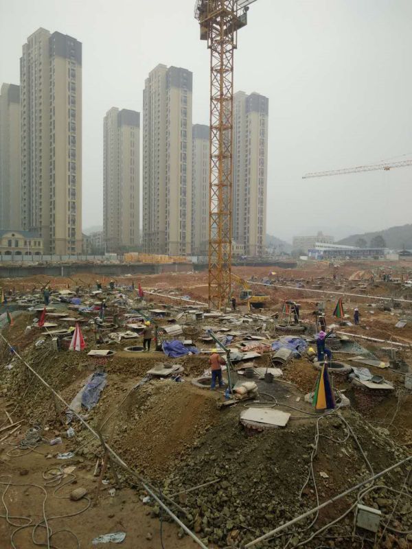 湖南金石基礎(chǔ)工程有限公司,旋挖樁施工,預(yù)應(yīng)力管樁施工,人工挖孔樁施工,沖孔樁施工,長(zhǎng)螺旋灌注樁施工,基坑支護(hù)工程施工,錨桿錨索施工,冠梁、腰梁施工,地基強(qiáng)夯處理工程,廠房及道路地基強(qiáng)夯處理工程,高速公路地基強(qiáng)夯加固處理,物流園港口地坪地基強(qiáng)夯工程,各種綜合市場(chǎng)（3—6房）房屋建筑地基基礎(chǔ)處理,鐵路（含高鐵）路基加固工程,機(jī)場(chǎng)跑道地基加固處理工程