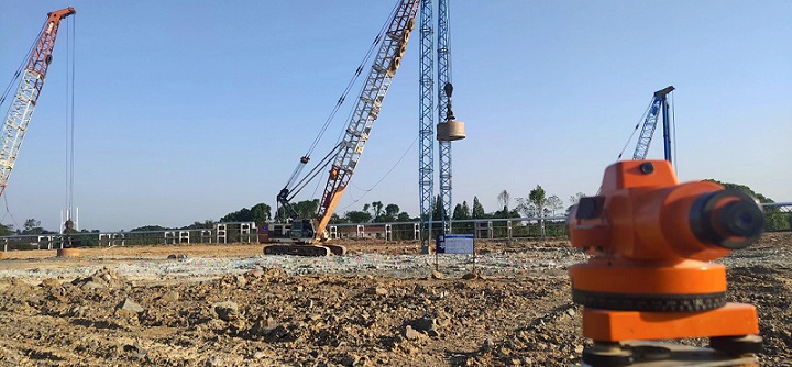 湖南金石基礎(chǔ)工程有限公司,旋挖樁施工,預(yù)應(yīng)力管樁施工,人工挖孔樁施工,沖孔樁施工,長螺旋灌注樁施工,基坑支護工程施工,錨桿錨索施工,冠梁、腰梁施工,地基強夯處理工程,廠房及道路地基強夯處理工程,高速公路地基強夯加固處理,物流園港口地坪地基強夯工程,各種綜合市場（3—6房）房屋建筑地基基礎(chǔ)處理,鐵路（含高鐵）路基加固工程,機場跑道地基加固處理工程